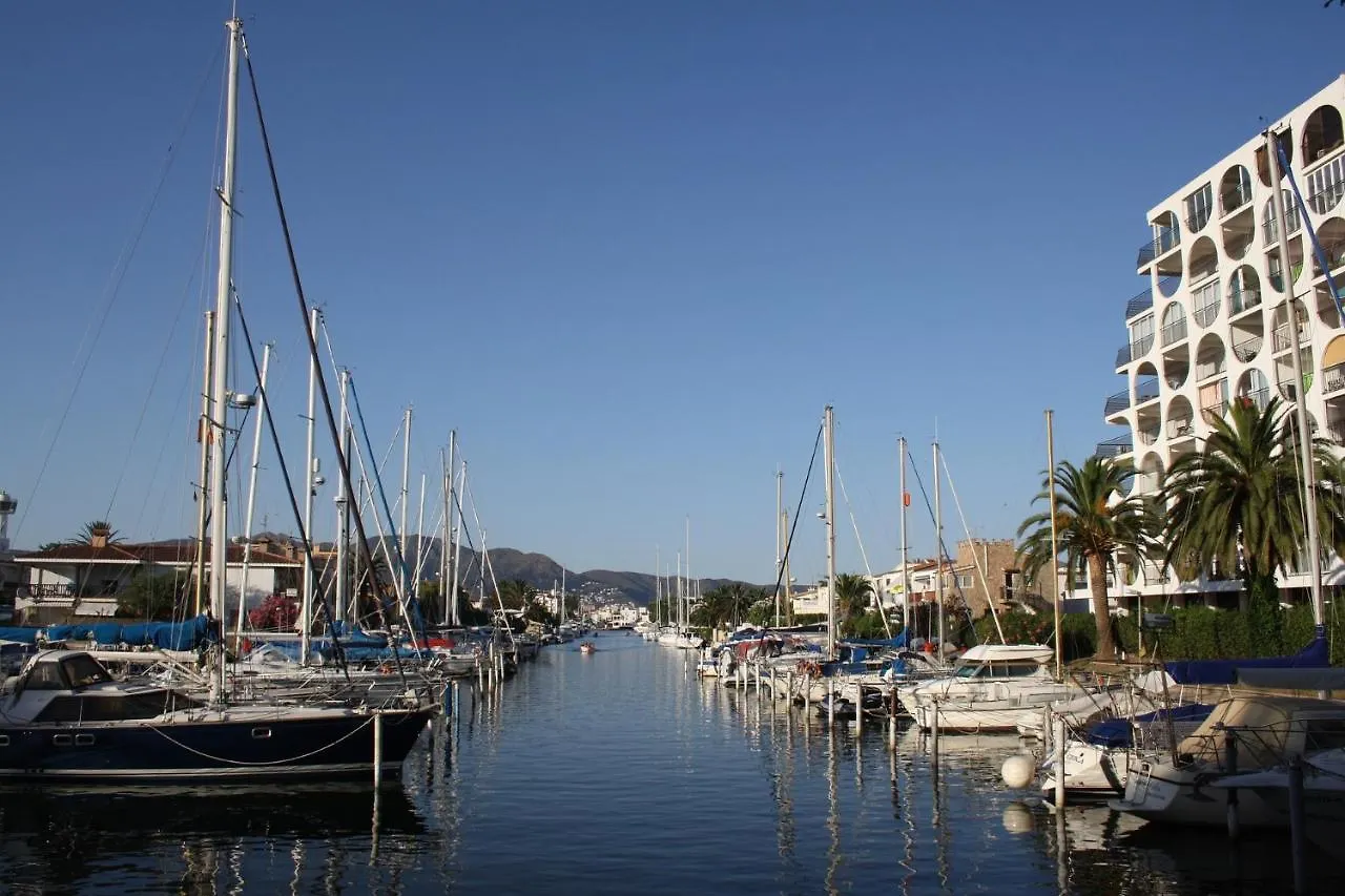 Empuriabrava Apartaments No 5 0*,  스페인